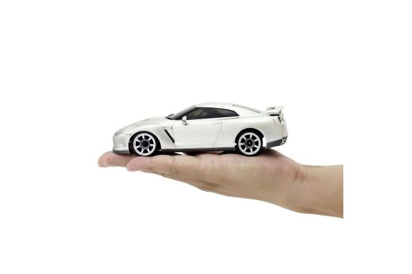 FIRST Mini-Z Nissan GTR (R35)